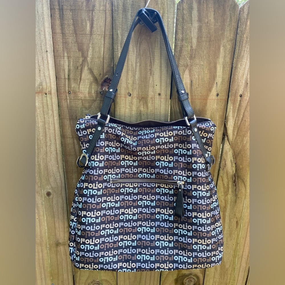 Folio Large Signature Tote w/Accessory Bag​